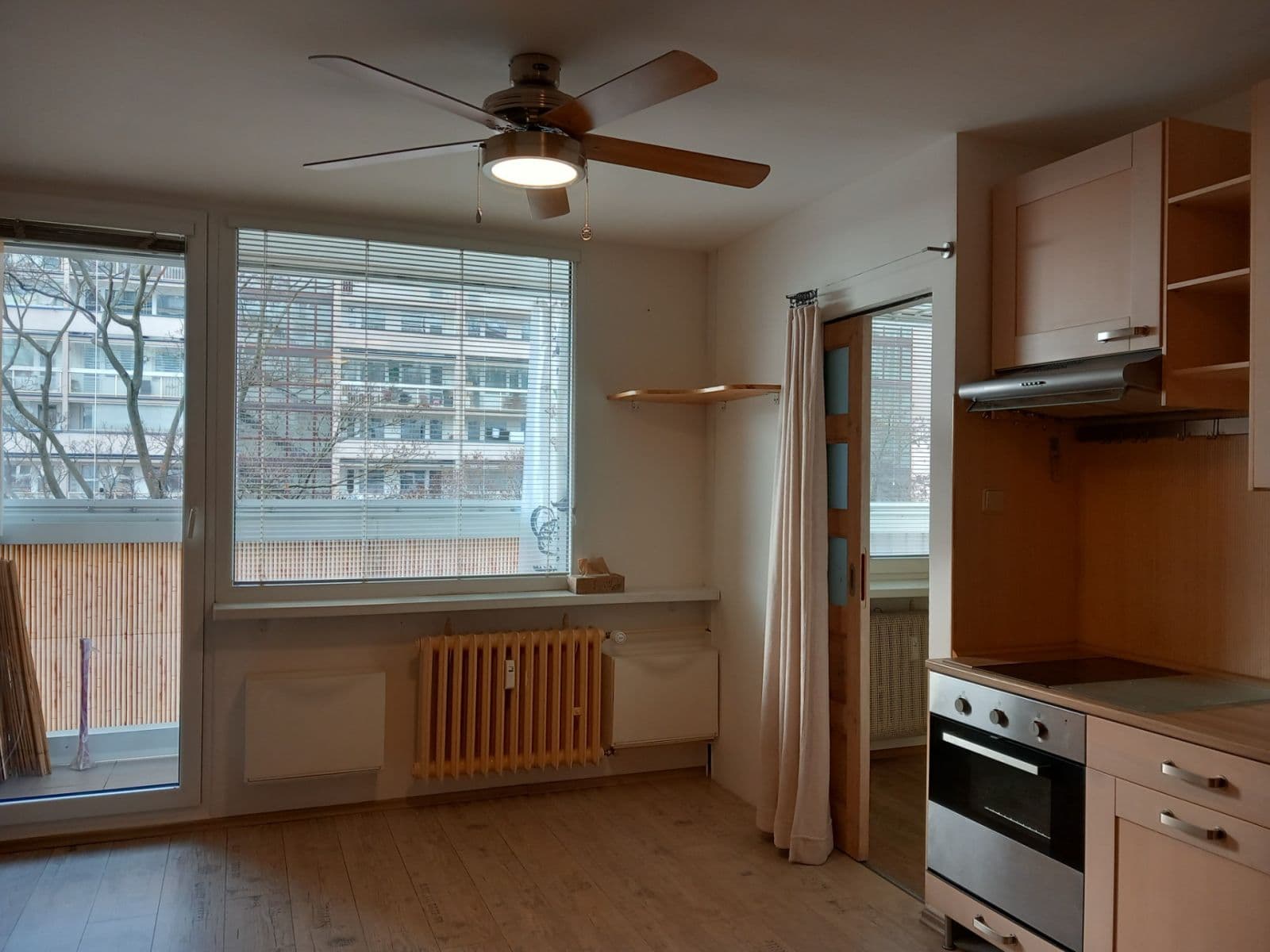 Prenájom bytu 2-izbový 36 m², Tádžická, Praha, Praha Prenájom bytu 2-izbový 36 m², Tádžická, Praha, Praha