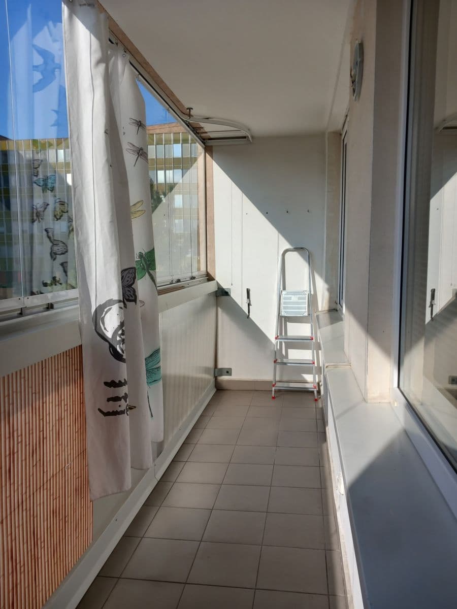 Prenájom bytu 2-izbový 36 m², Tádžická, Praha, Praha Prenájom bytu 2-izbový 36 m², Tádžická, Praha, Praha