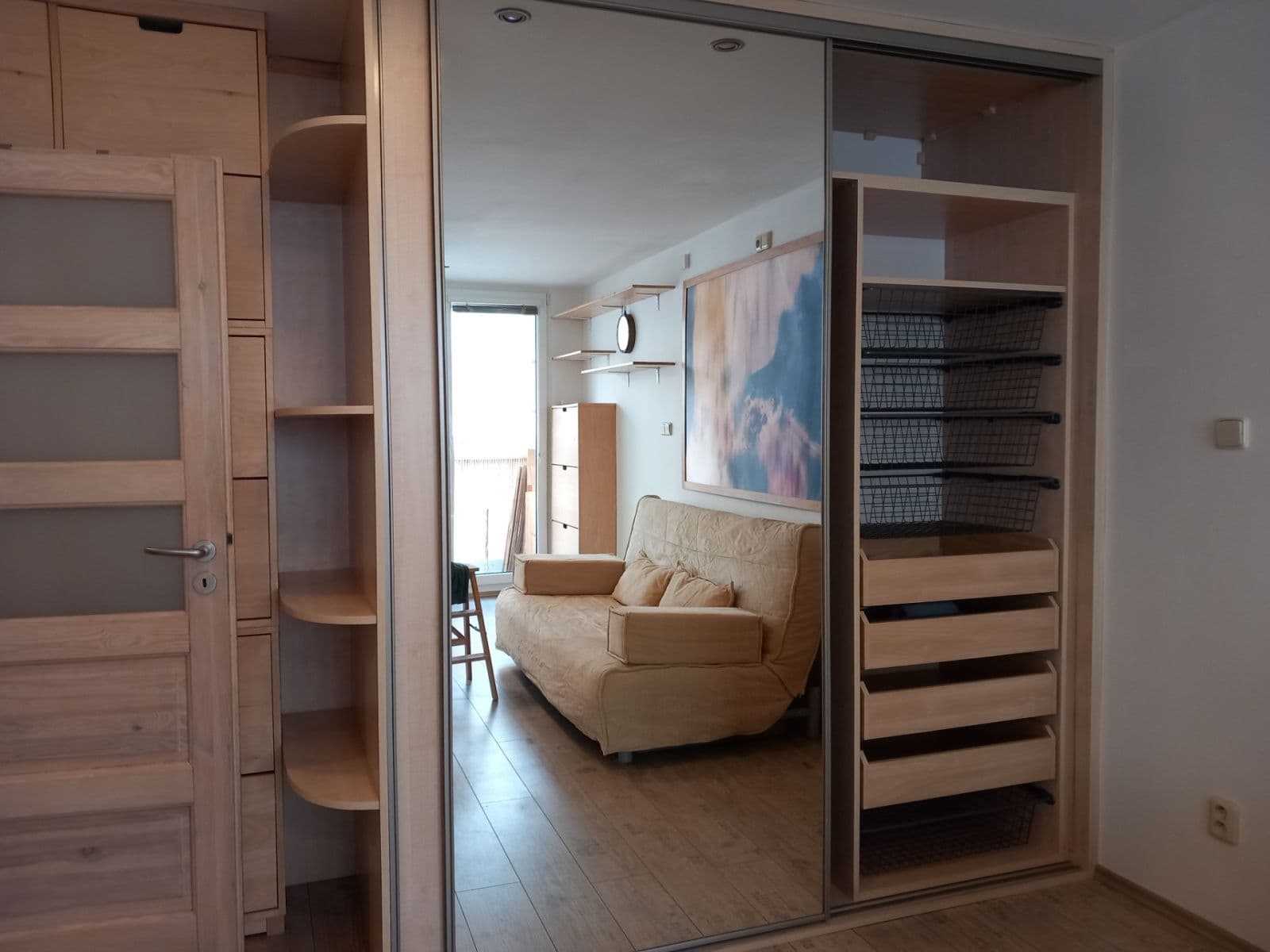 Prenájom bytu 2-izbový 36 m², Tádžická, Praha, Praha Prenájom bytu 2-izbový 36 m², Tádžická, Praha, Praha