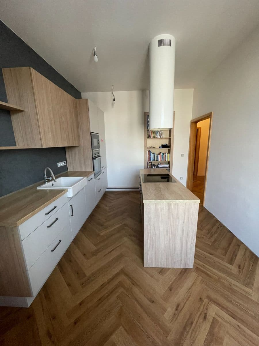 Predaj bytu 2-izbový 69 m², Komenského, Trutnov, Královéhradecký kraj Predaj bytu 2-izbový 69 m², Komenského, Trutnov, Královéhradecký kraj