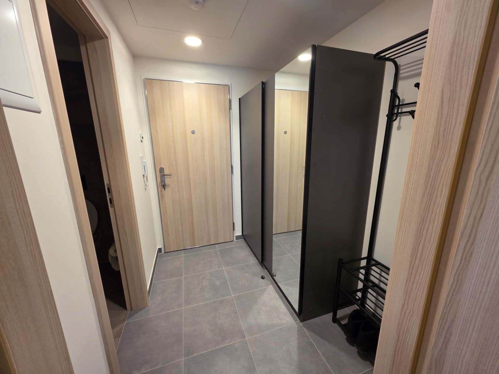 Prenájom bytu 1-izbový 33 m², Poděbradská, Praha, Praha Prenájom bytu 1-izbový 33 m², Poděbradská, Praha, Praha