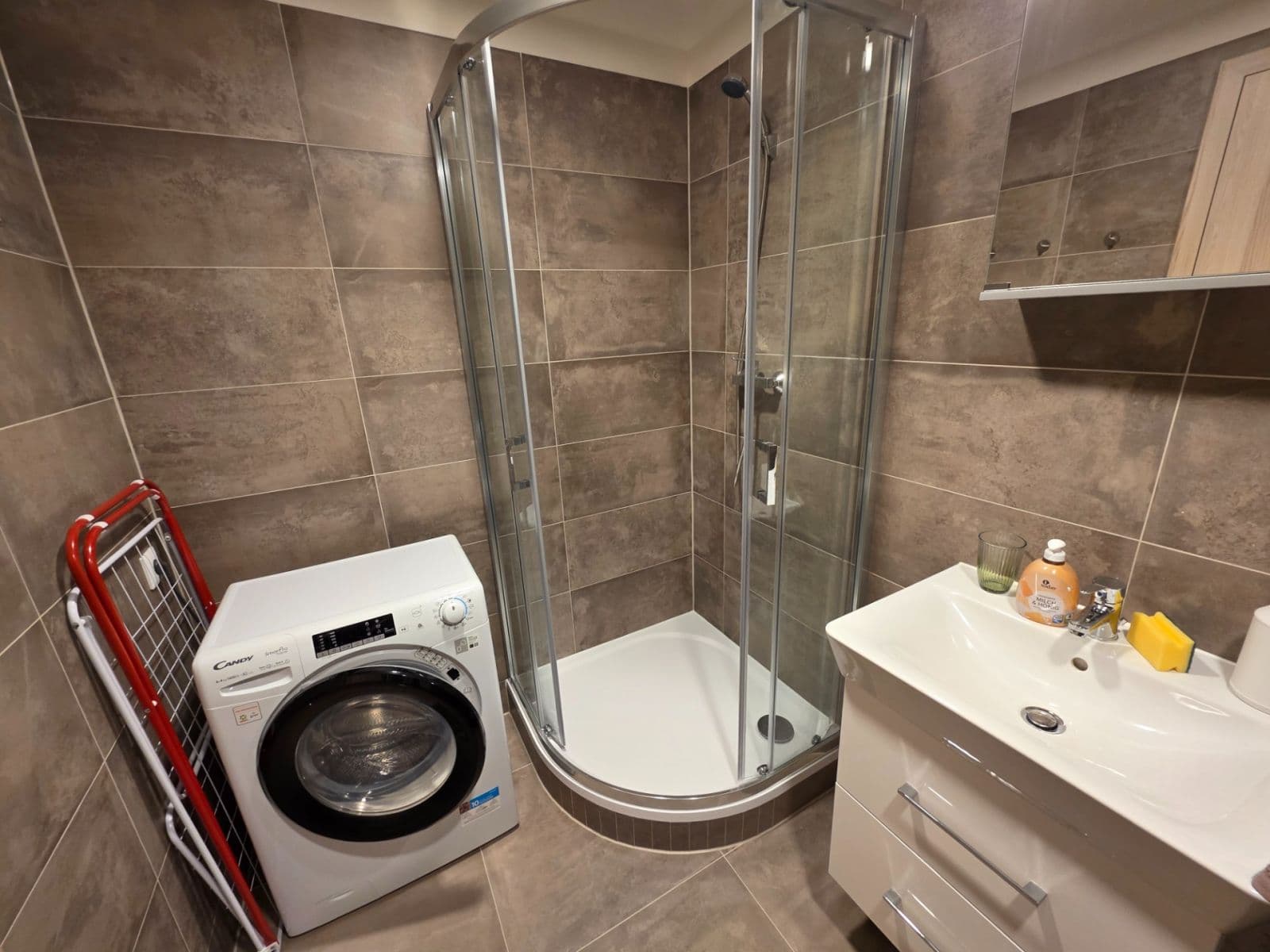 Prenájom bytu 1-izbový 33 m², Poděbradská, Praha, Praha Prenájom bytu 1-izbový 33 m², Poděbradská, Praha, Praha