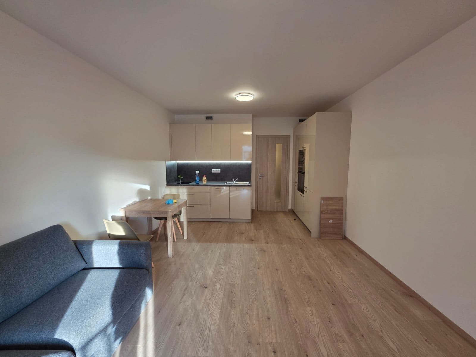 Prenájom bytu 1-izbový 33 m², Poděbradská, Praha, Praha Prenájom bytu 1-izbový 33 m², Poděbradská, Praha, Praha