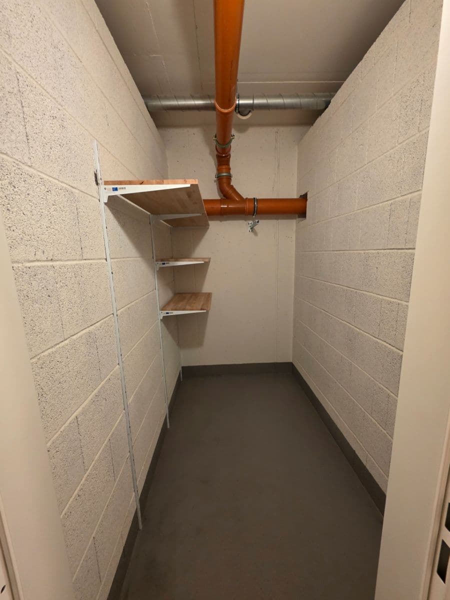 Prenájom bytu 1-izbový 33 m², Poděbradská, Praha, Praha Prenájom bytu 1-izbový 33 m², Poděbradská, Praha, Praha