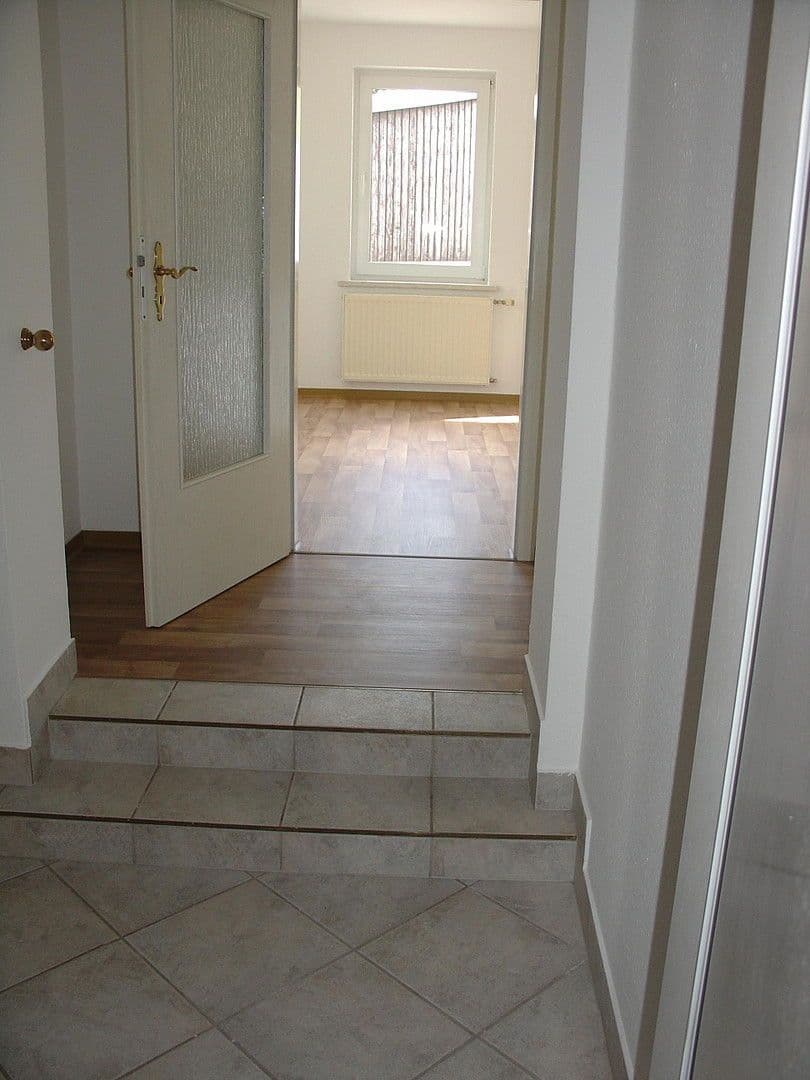 Prenájom bytu 2-izbový 53 m², Hauptstraße 22, Obergurig - Hornja Hórka, Sasko Prenájom bytu 2-izbový 53 m², Hauptstraße 22, Obergurig - Hornja Hórka, Sasko