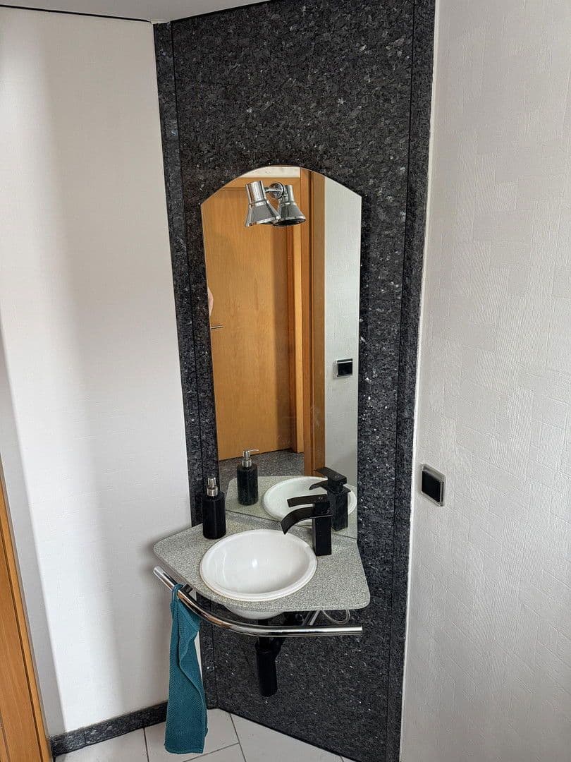 Predaj domu 130 m², pozemek 299 m², Hoppegarten, Brandenbursko Predaj domu 130 m², pozemek 299 m², Hoppegarten, Brandenbursko