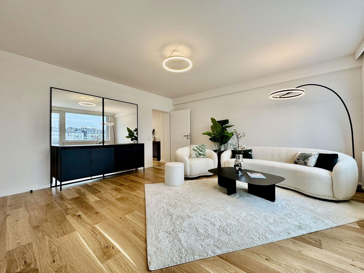 Predaj bytu 2-izbový 60 m², Kölner Str. 44, Postanschrift, Düsseldorf, Severné Porýnie - Westfálsko Predaj bytu 2-izbový 60 m², Kölner Str. 44, Postanschrift, Düsseldorf, Severné Porýnie - Westfálsko