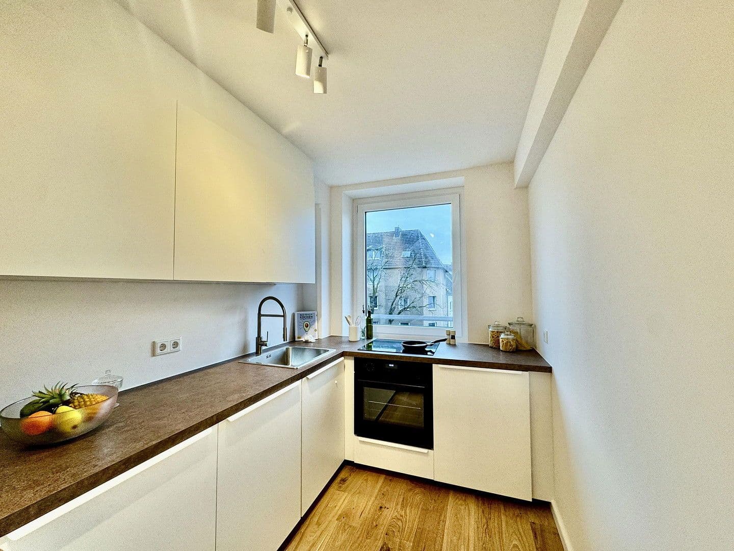 Predaj bytu 2-izbový 60 m², Kölner Str. 44, Postanschrift, Düsseldorf, Severné Porýnie - Westfálsko Predaj bytu 2-izbový 60 m², Kölner Str. 44, Postanschrift, Düsseldorf, Severné Porýnie - Westfálsko