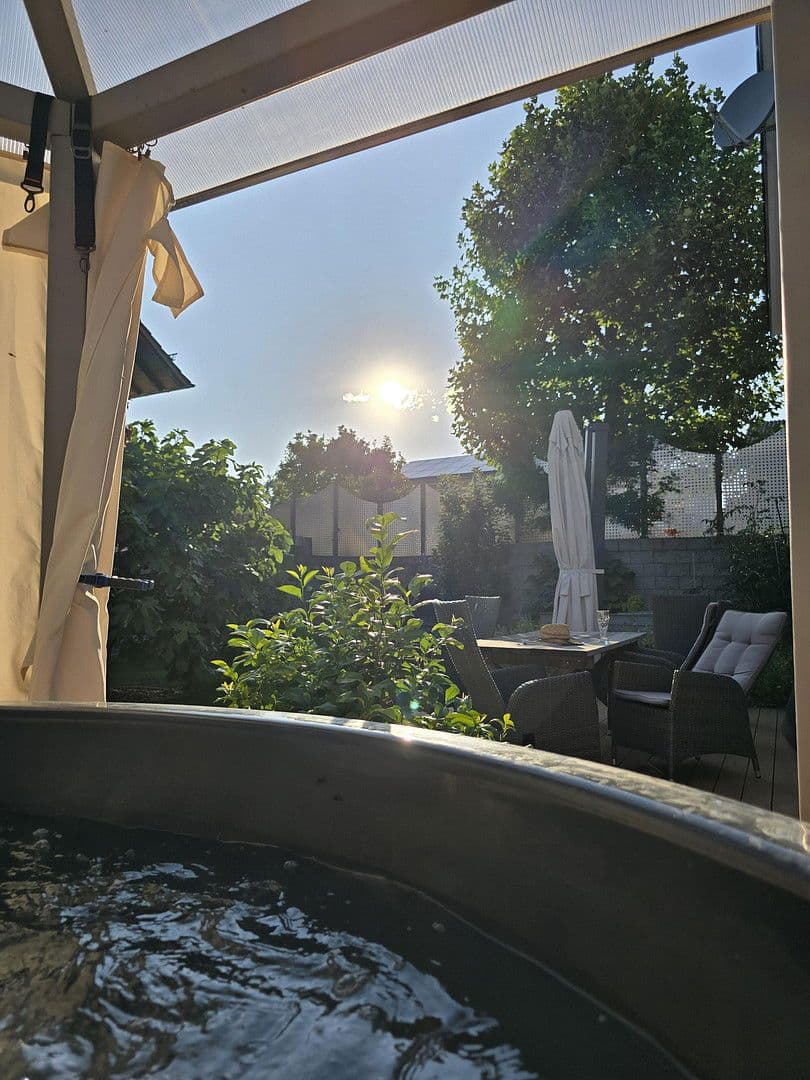 Predaj domu 187 m², pozemek 596 m², Lobbach, Bádensko-Wurttembersko Predaj domu 187 m², pozemek 596 m², Lobbach, Bádensko-Wurttembersko