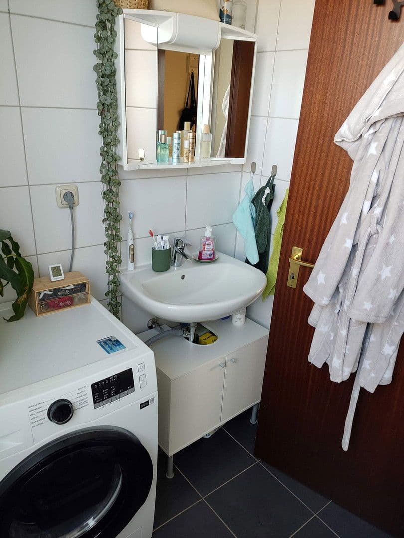 Predaj bytu 4-izbový 91 m², Wikingerweg 2, Winsen (Luhe), Dolné Sasko Predaj bytu 4-izbový 91 m², Wikingerweg 2, Winsen (Luhe), Dolné Sasko