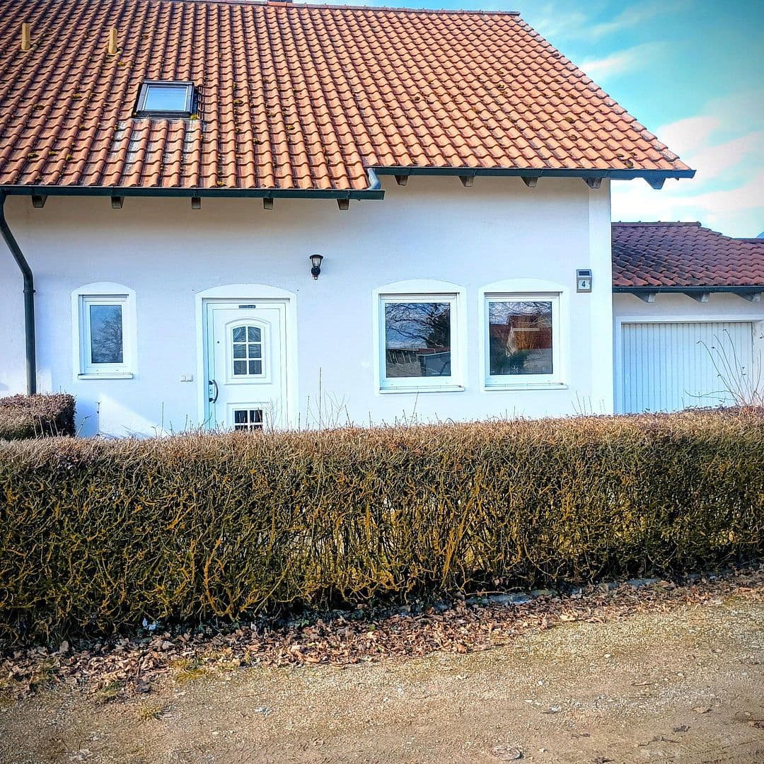 Predaj domu 129 m², pozemek 400 m², Raiffeisenweg 4, Perkam, Bavorsko Predaj domu 129 m², pozemek 400 m², Raiffeisenweg 4, Perkam, Bavorsko