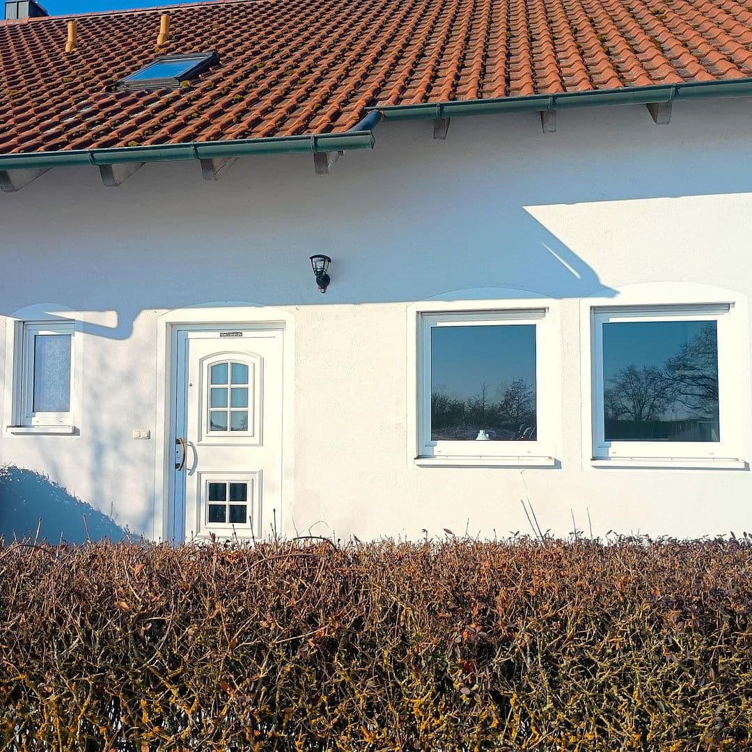 Predaj domu 129 m², pozemek 400 m², Raiffeisenweg 4, Perkam, Bavorsko Predaj domu 129 m², pozemek 400 m², Raiffeisenweg 4, Perkam, Bavorsko