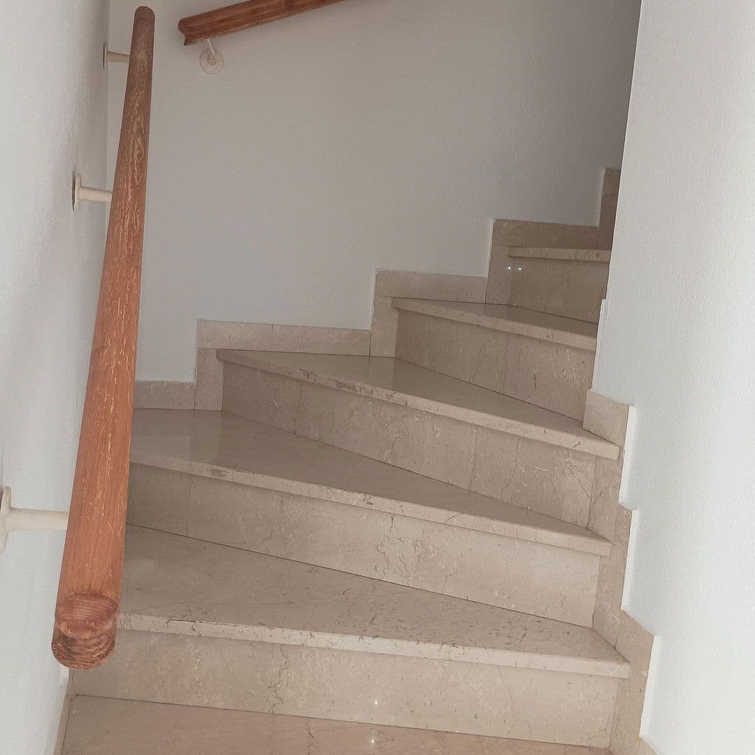 Predaj domu 129 m², pozemek 400 m², Raiffeisenweg 4, Perkam, Bavorsko Predaj domu 129 m², pozemek 400 m², Raiffeisenweg 4, Perkam, Bavorsko