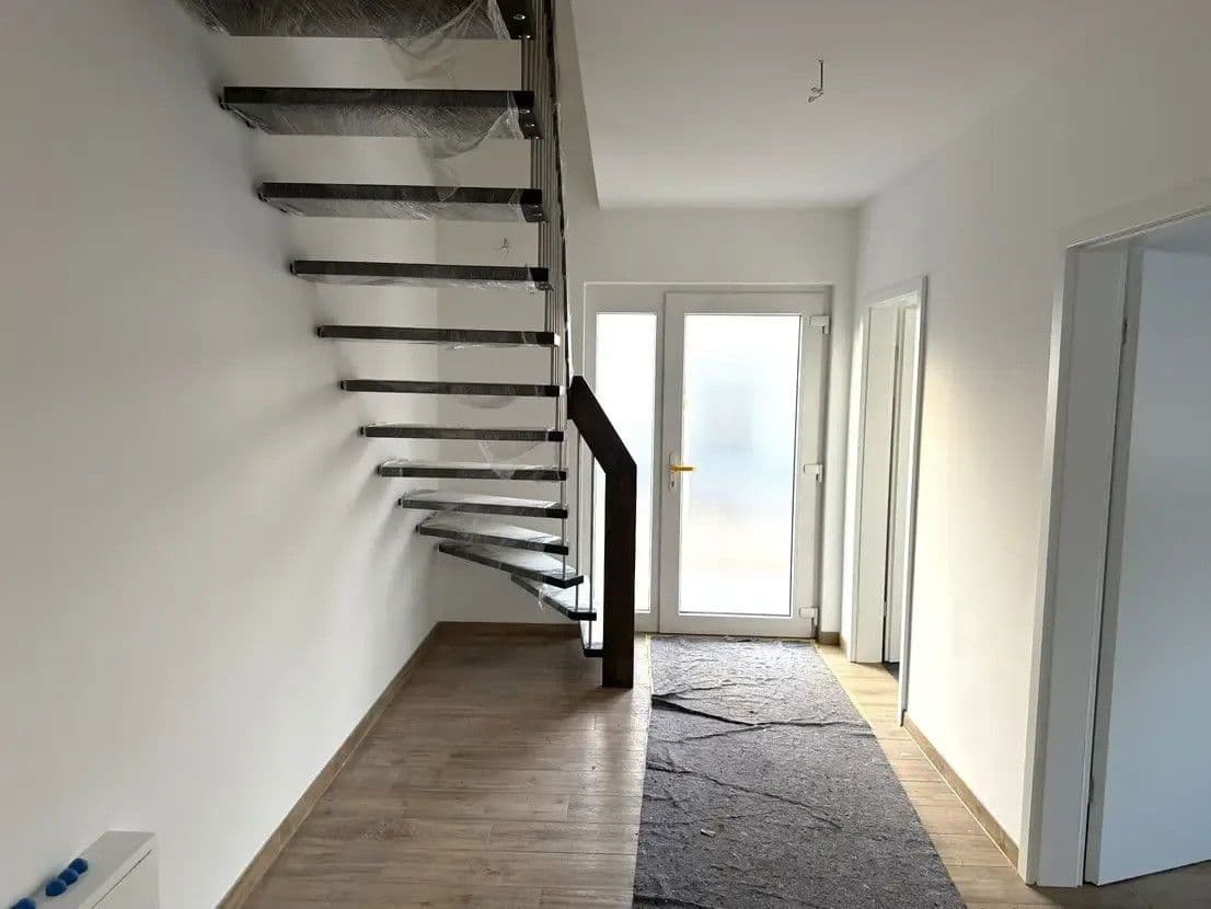 Prenájom domu 170 m², pozemek 441 m², Haydnstr. 42, Panketal, Brandenbursko Prenájom domu 170 m², pozemek 441 m², Haydnstr. 42, Panketal, Brandenbursko