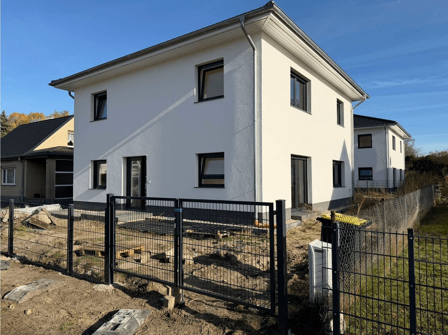 Prenájom domu 170 m², pozemek 441 m², Haydnstr. 42, Panketal, Brandenbursko Prenájom domu 170 m², pozemek 441 m², Haydnstr. 42, Panketal, Brandenbursko