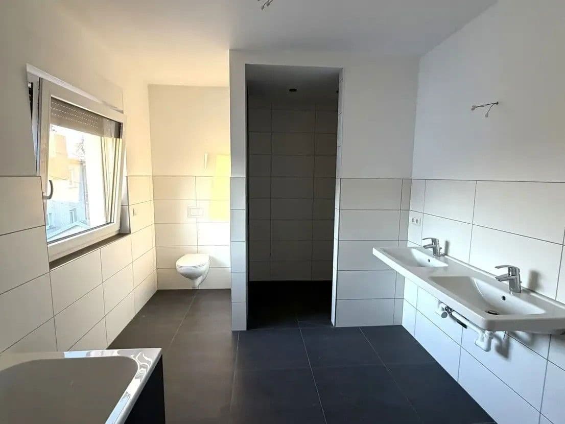 Prenájom domu 170 m², pozemek 441 m², Haydnstr. 42, Panketal, Brandenbursko Prenájom domu 170 m², pozemek 441 m², Haydnstr. 42, Panketal, Brandenbursko