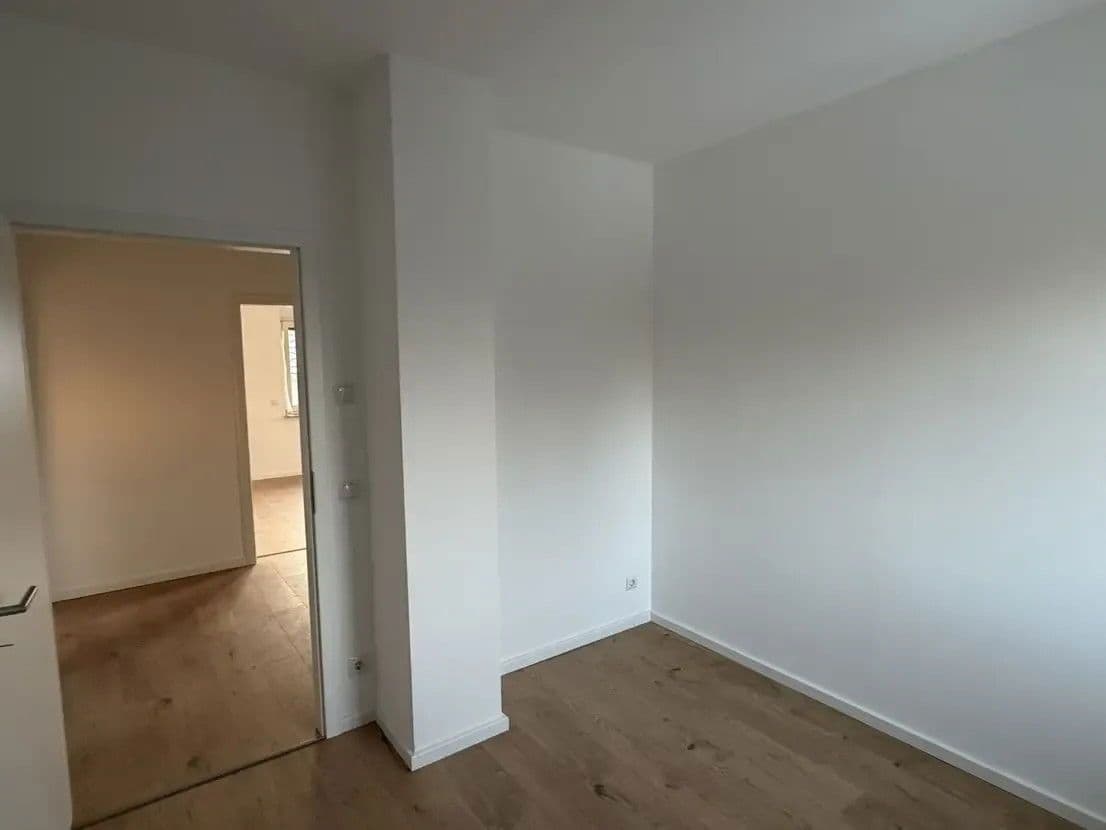 Prenájom domu 170 m², pozemek 441 m², Haydnstr. 42, Panketal, Brandenbursko Prenájom domu 170 m², pozemek 441 m², Haydnstr. 42, Panketal, Brandenbursko