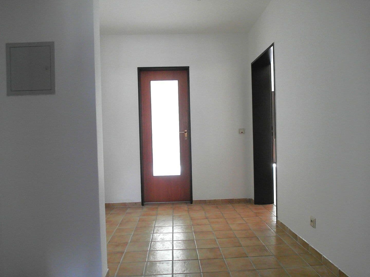 Prenájom bytu 3-izbový 80 m², Westenstraße 266, München, Bavorsko Prenájom bytu 3-izbový 80 m², Westenstraße 266, München, Bavorsko