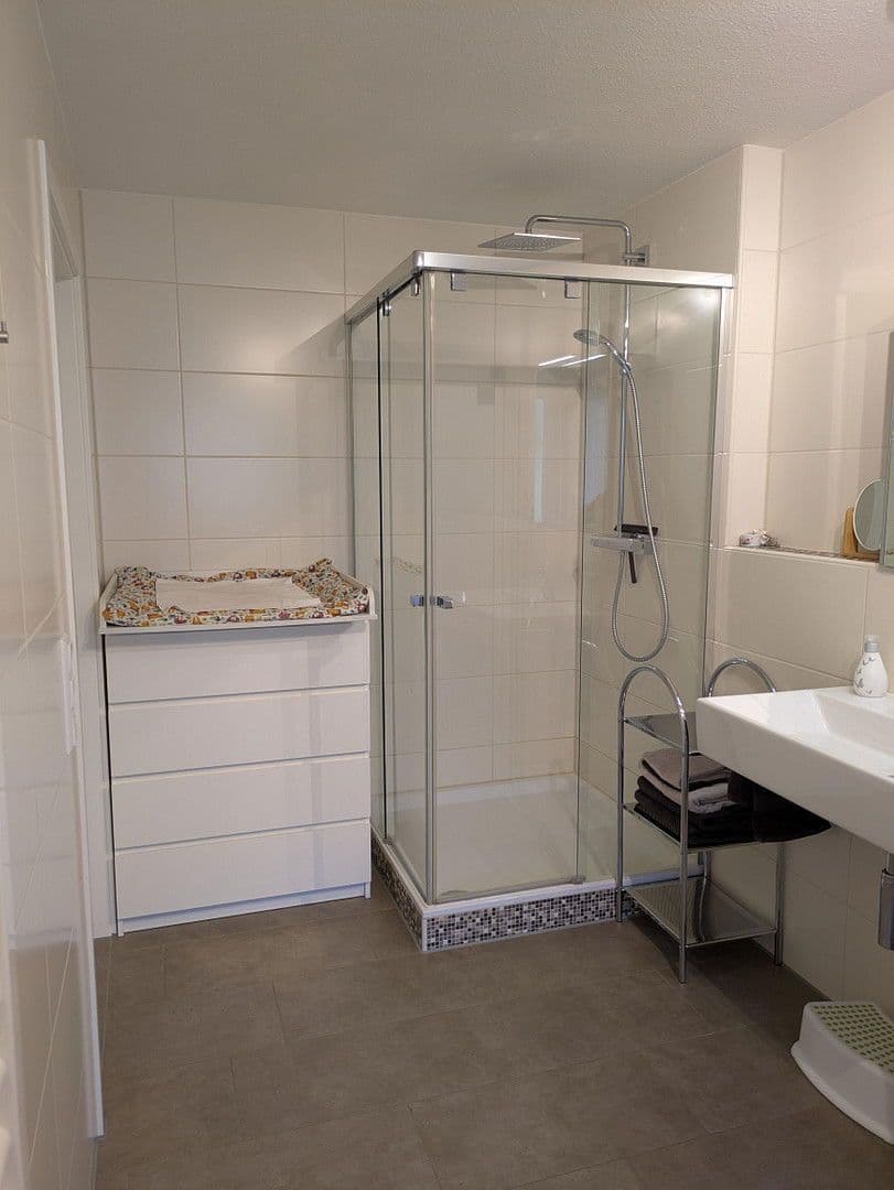 Predaj domu 159 m², pozemek 220 m², Plochingen, Bádensko-Wurttembersko Predaj domu 159 m², pozemek 220 m², Plochingen, Bádensko-Wurttembersko