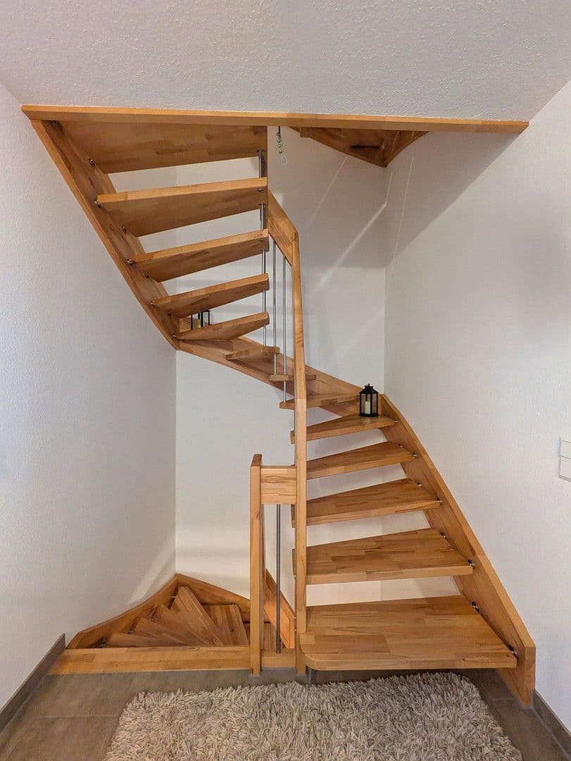 Predaj domu 159 m², pozemek 220 m², Plochingen, Bádensko-Wurttembersko Predaj domu 159 m², pozemek 220 m², Plochingen, Bádensko-Wurttembersko