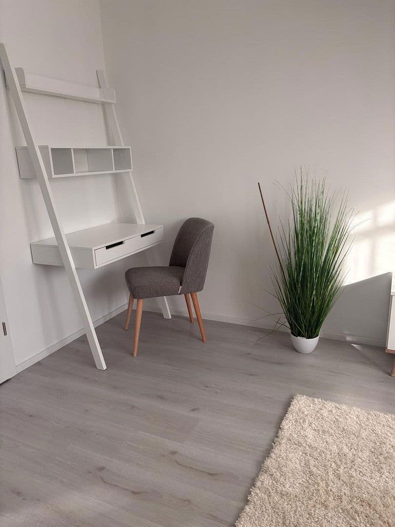 Prenájom bytu 3-izbový 80 m², Hockenheim, Bádensko-Wurttembersko Prenájom bytu 3-izbový 80 m², Hockenheim, Bádensko-Wurttembersko