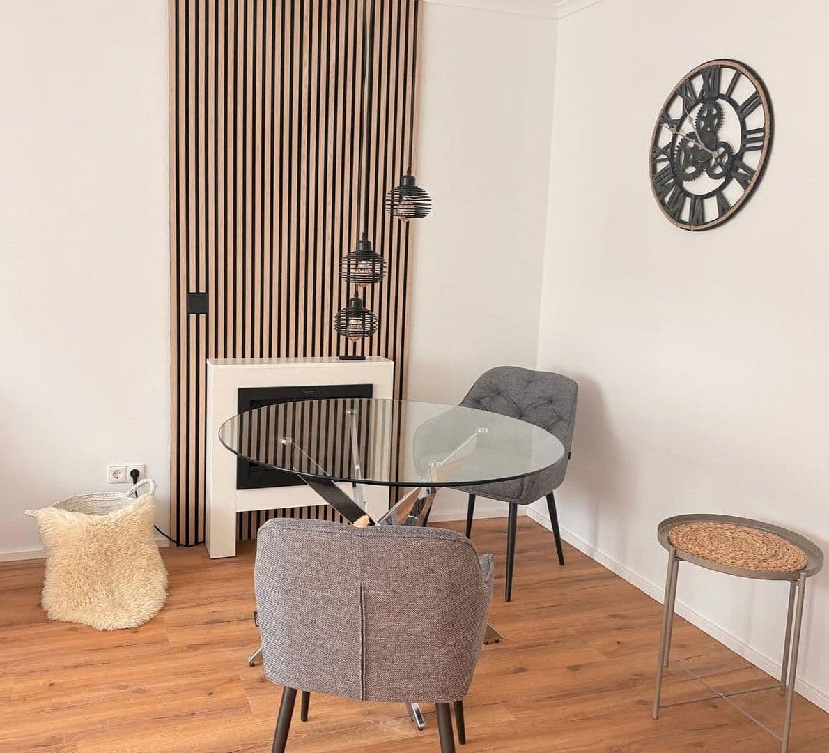 Prenájom bytu 3-izbový 80 m², Hockenheim, Bádensko-Wurttembersko Prenájom bytu 3-izbový 80 m², Hockenheim, Bádensko-Wurttembersko