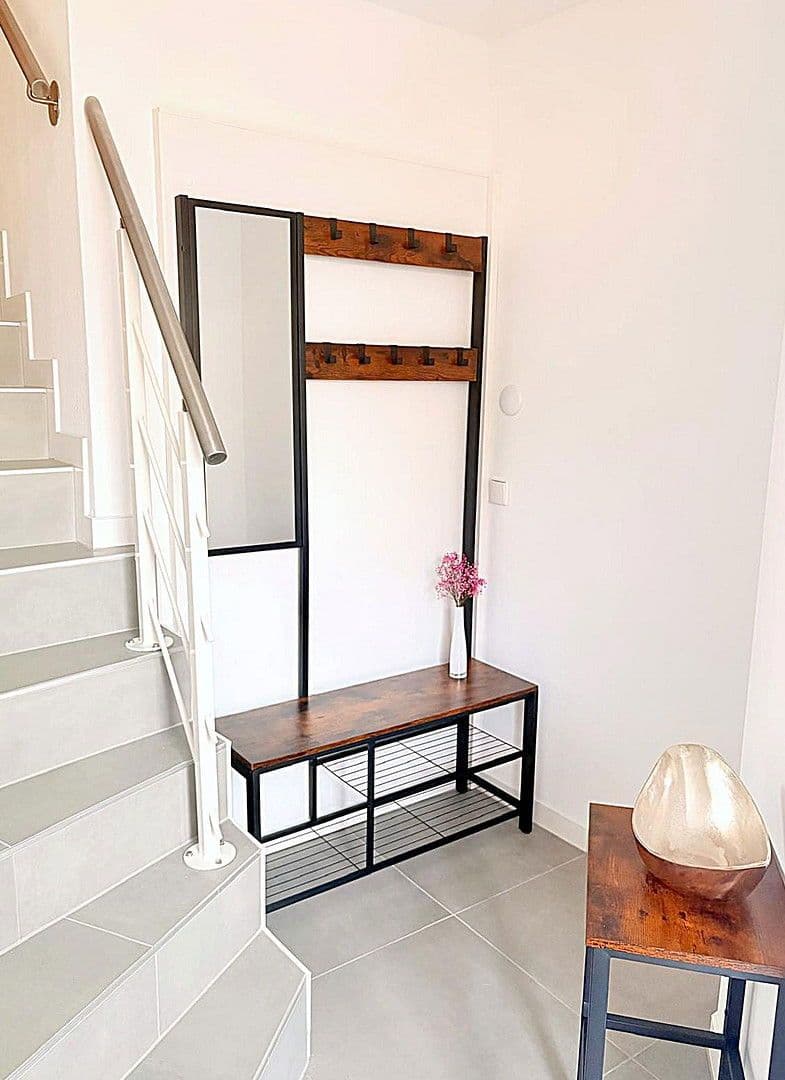 Prenájom bytu 3-izbový 80 m², Hockenheim, Bádensko-Wurttembersko Prenájom bytu 3-izbový 80 m², Hockenheim, Bádensko-Wurttembersko