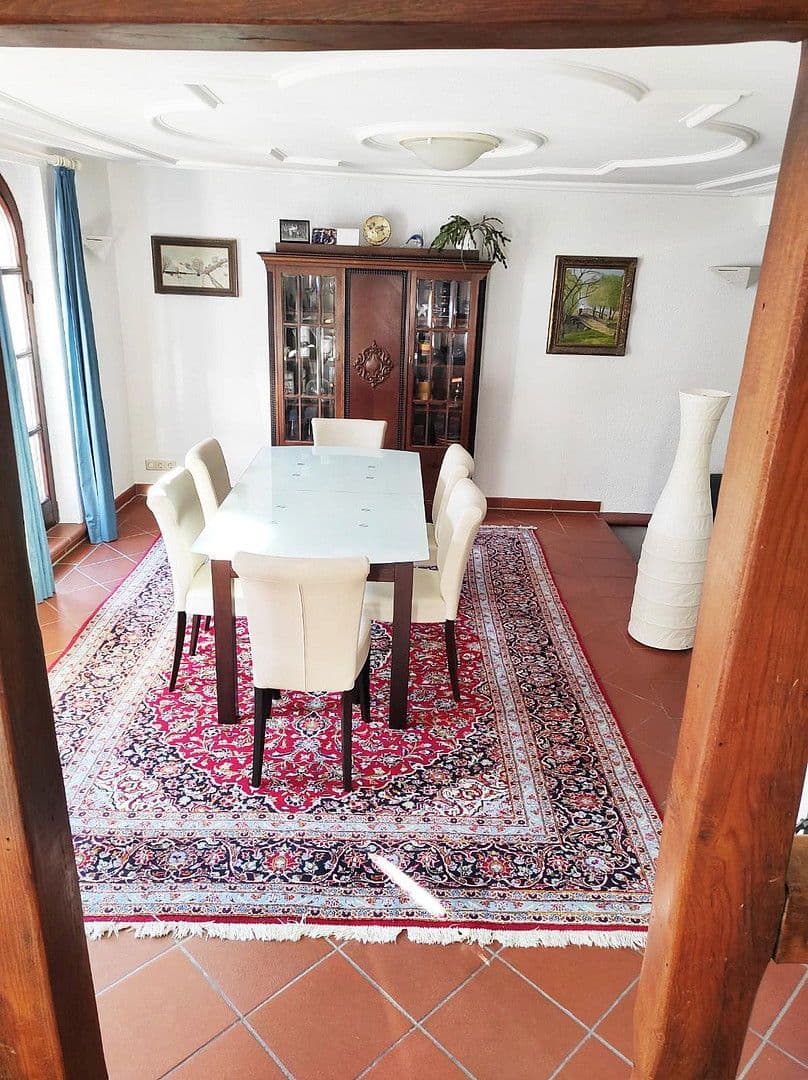 Predaj domu 167 m², pozemek 220 m², Baden-Baden, Bádensko-Wurttembersko Predaj domu 167 m², pozemek 220 m², Baden-Baden, Bádensko-Wurttembersko