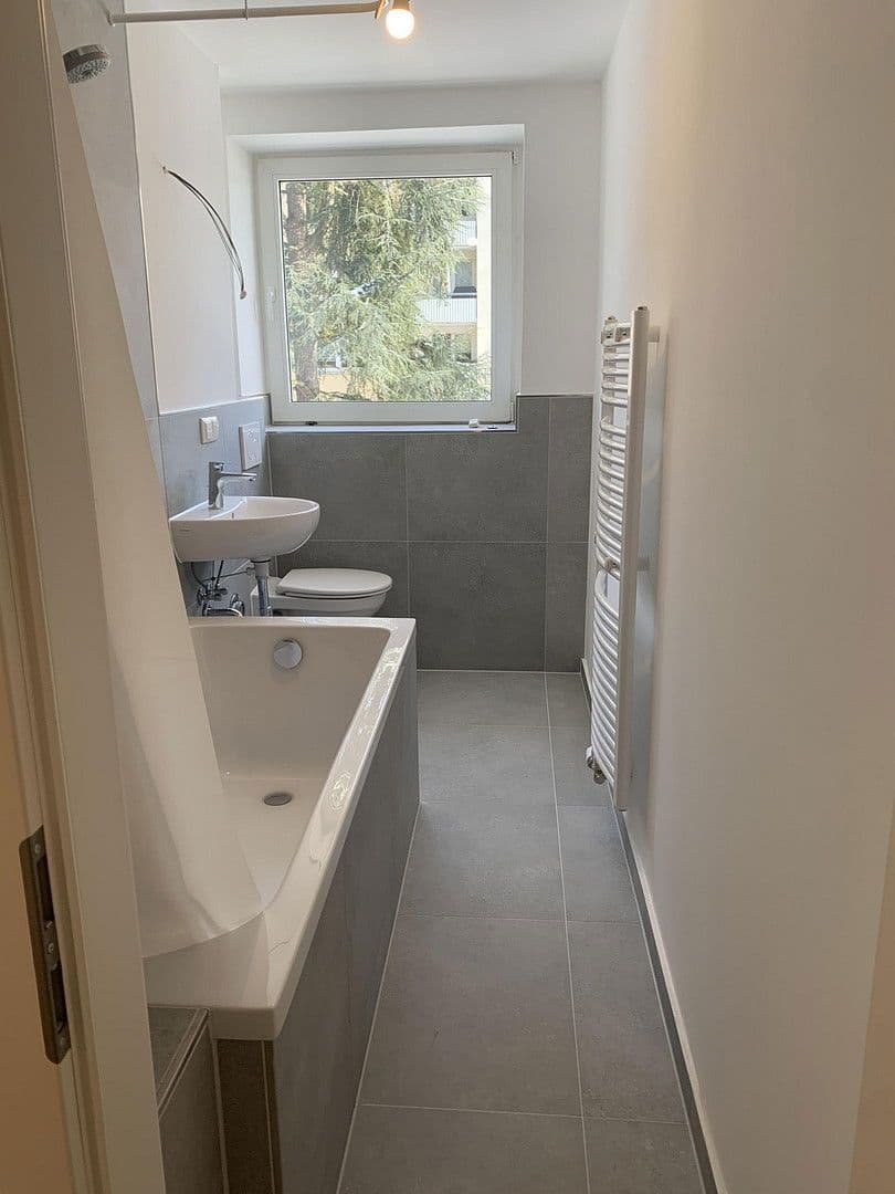 Prenájom bytu 3-izbový 70 m², Heinrich-Seliger-Straße 24, Frankfurt, Hesensko Prenájom bytu 3-izbový 70 m², Heinrich-Seliger-Straße 24, Frankfurt, Hesensko