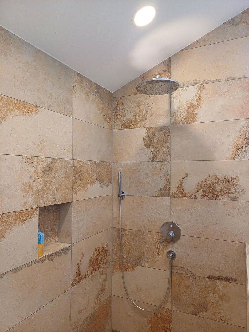 Predaj domu 243 m², pozemek 786 m², Hochbergweg1, Weilheim an der Teck, Bádensko-Wurttembersko Predaj domu 243 m², pozemek 786 m², Hochbergweg1, Weilheim an der Teck, Bádensko-Wurttembersko