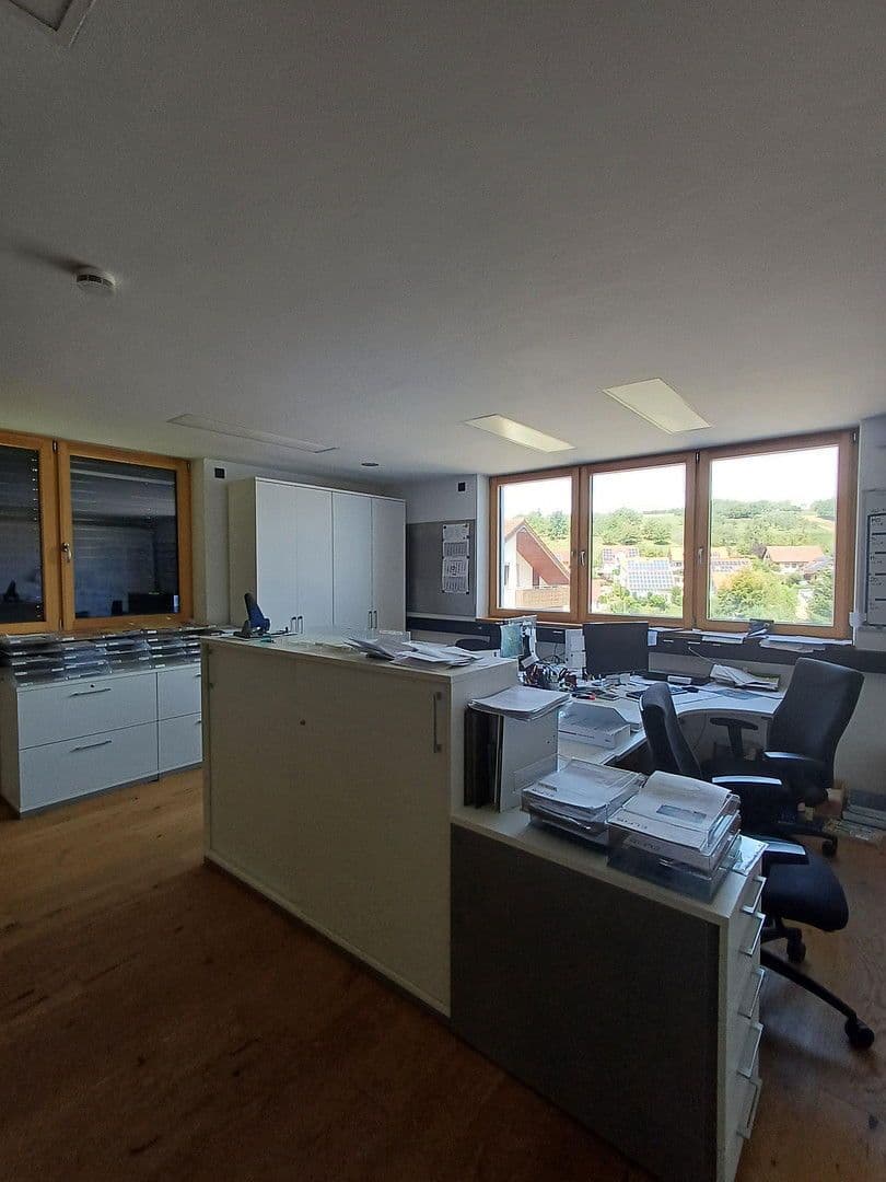 Predaj domu 243 m², pozemek 786 m², Hochbergweg1, Weilheim an der Teck, Bádensko-Wurttembersko Predaj domu 243 m², pozemek 786 m², Hochbergweg1, Weilheim an der Teck, Bádensko-Wurttembersko