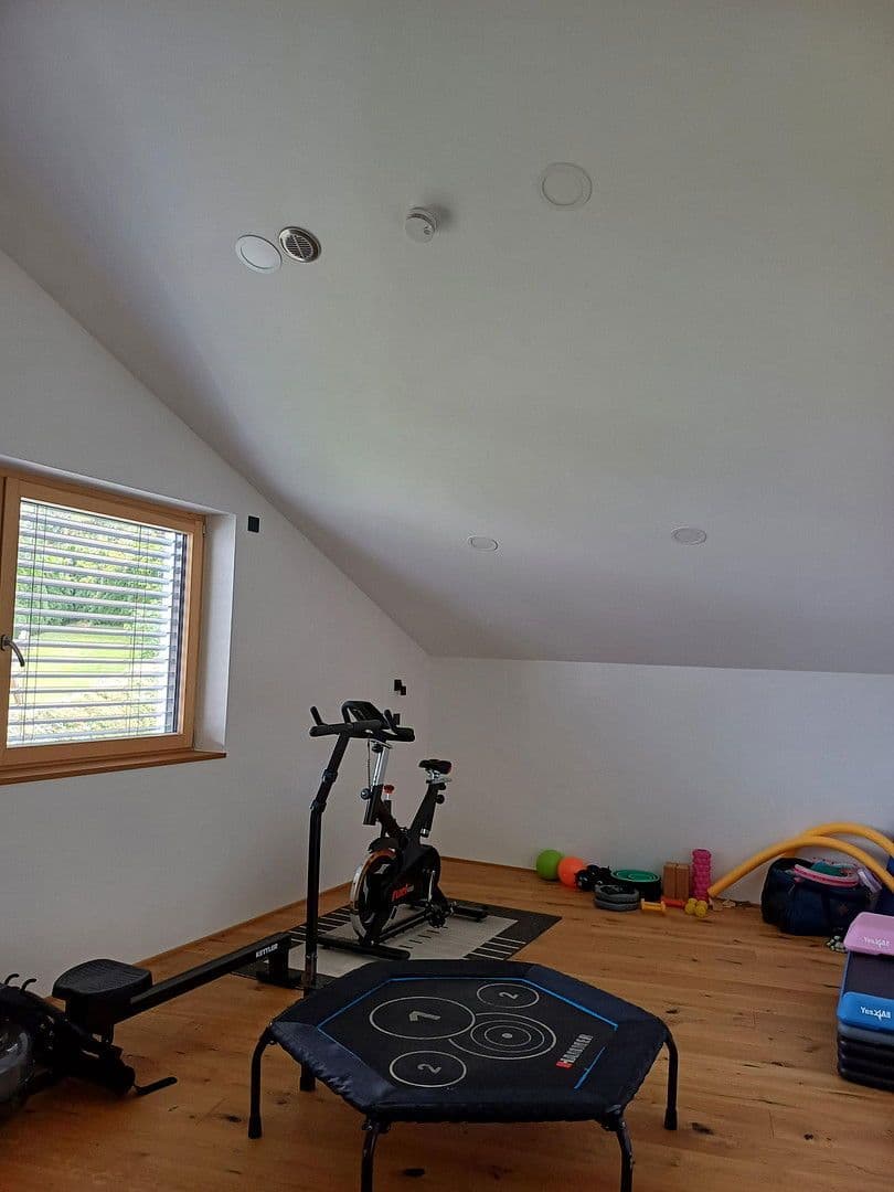 Predaj domu 243 m², pozemek 786 m², Hochbergweg1, Weilheim an der Teck, Bádensko-Wurttembersko Predaj domu 243 m², pozemek 786 m², Hochbergweg1, Weilheim an der Teck, Bádensko-Wurttembersko