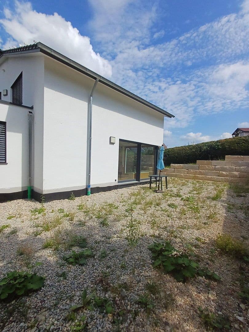 Predaj domu 243 m², pozemek 786 m², Hochbergweg1, Weilheim an der Teck, Bádensko-Wurttembersko Predaj domu 243 m², pozemek 786 m², Hochbergweg1, Weilheim an der Teck, Bádensko-Wurttembersko