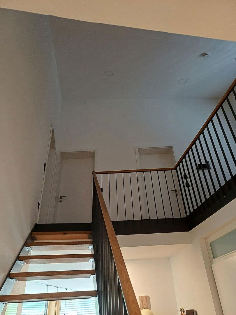 Predaj domu 243 m², pozemek 786 m², Hochbergweg1, Weilheim an der Teck, Bádensko-Wurttembersko Predaj domu 243 m², pozemek 786 m², Hochbergweg1, Weilheim an der Teck, Bádensko-Wurttembersko