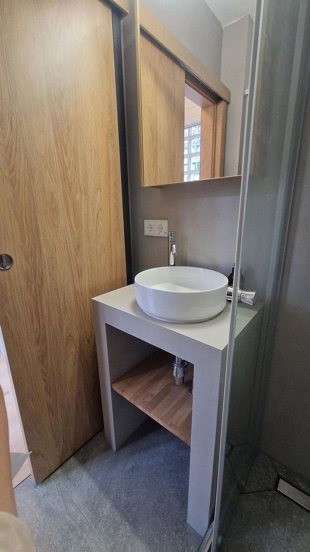 Prenájom bytu 1-izbový 27 m², München, Bavorsko Prenájom bytu 1-izbový 27 m², München, Bavorsko