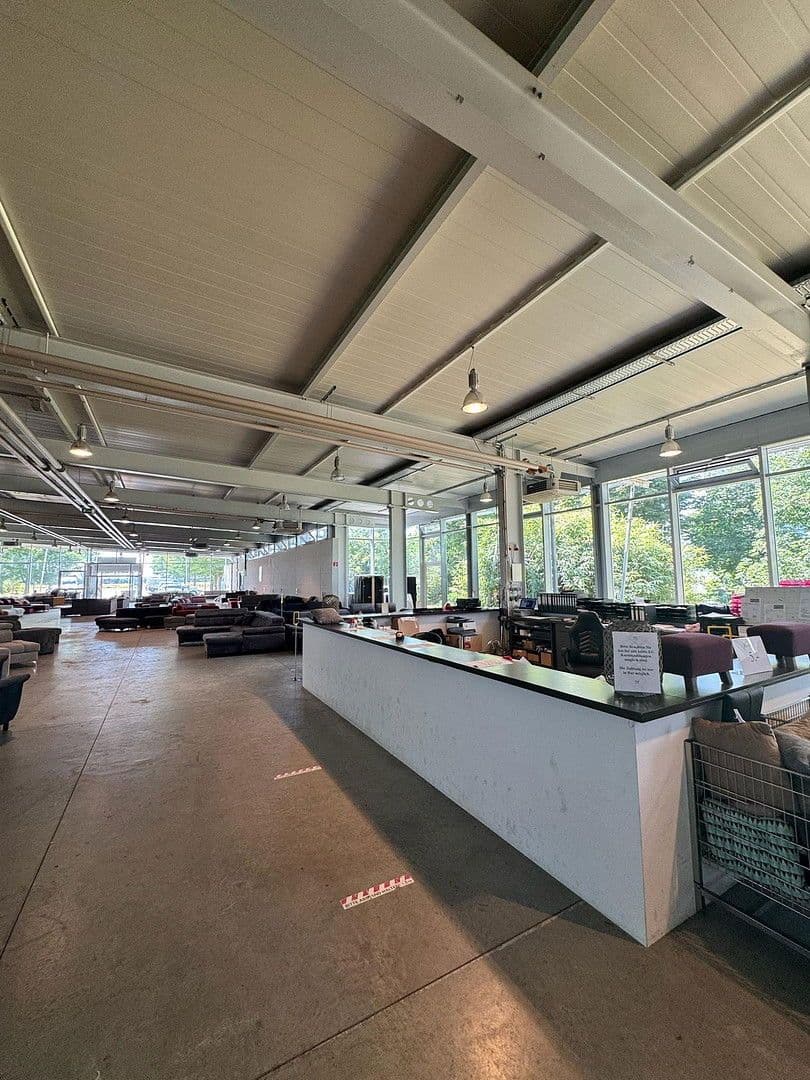 Prenájom nebytového priestoru 10.000 m², Kirchstr. 32, Gommersheim, Porýnie-Falcko Prenájom nebytového priestoru 10.000 m², Kirchstr. 32, Gommersheim, Porýnie-Falcko