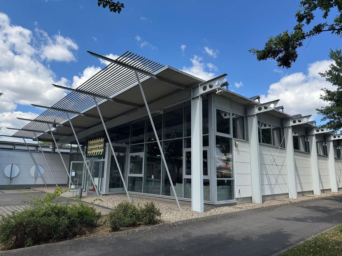 Prenájom nebytového priestoru 10.000 m², Kirchstr. 32, Gommersheim, Porýnie-Falcko Prenájom nebytového priestoru 10.000 m², Kirchstr. 32, Gommersheim, Porýnie-Falcko