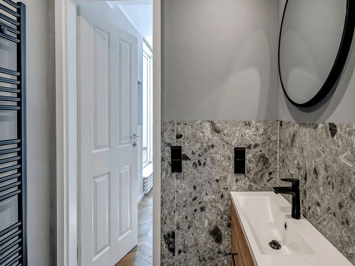 Prenájom bytu 1-izbový 34 m², München, Bavorsko Prenájom bytu 1-izbový 34 m², München, Bavorsko