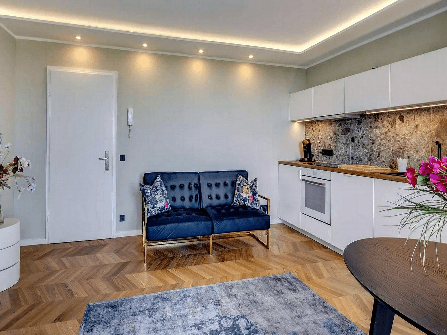 Prenájom bytu 1-izbový 34 m², München, Bavorsko Prenájom bytu 1-izbový 34 m², München, Bavorsko