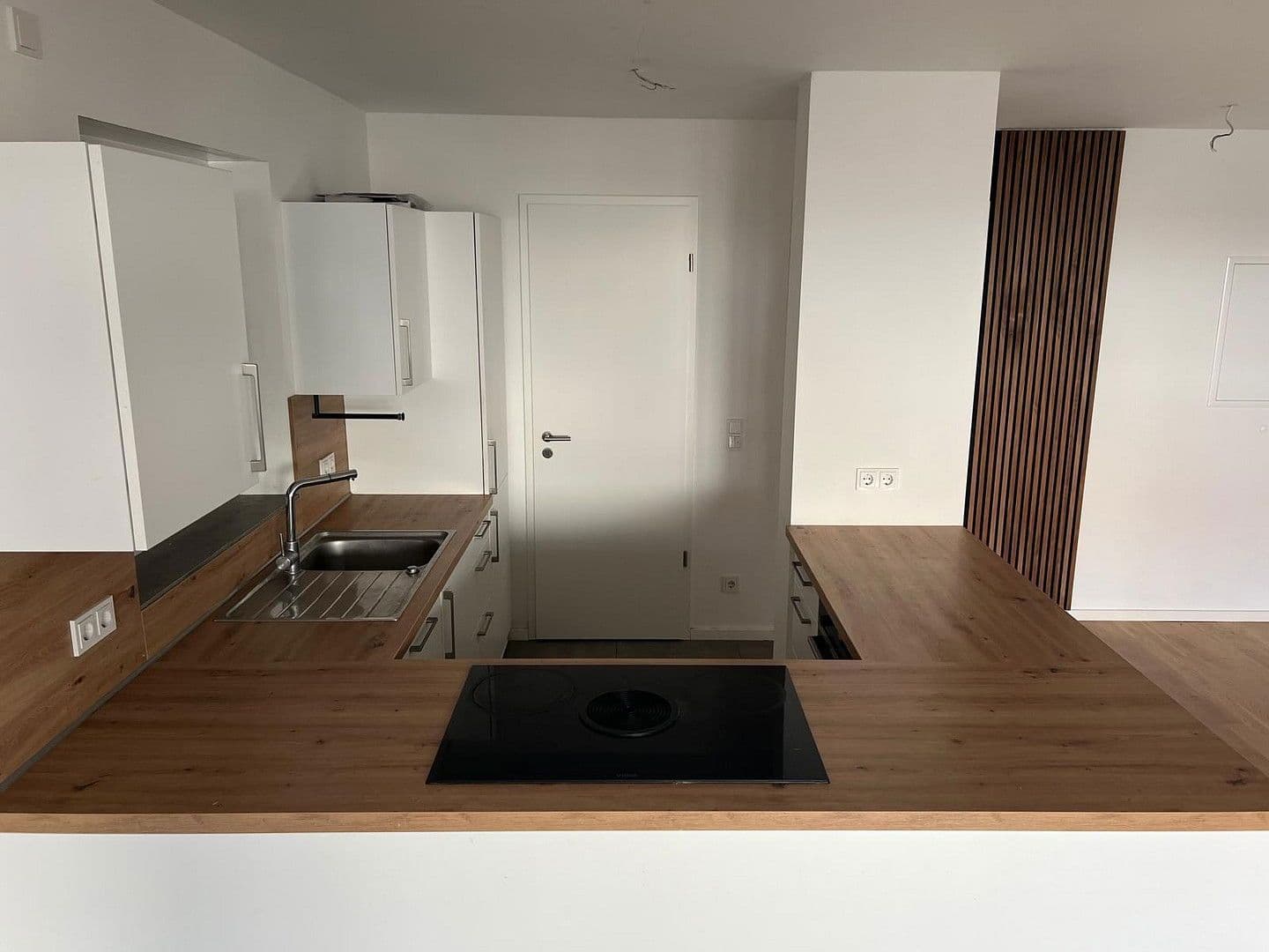 Prenájom bytu 3-izbový 104 m², Friedrich-Ebert-Straße 40-1, Seeheim-Jugenheim, Hesensko Prenájom bytu 3-izbový 104 m², Friedrich-Ebert-Straße 40-1, Seeheim-Jugenheim, Hesensko