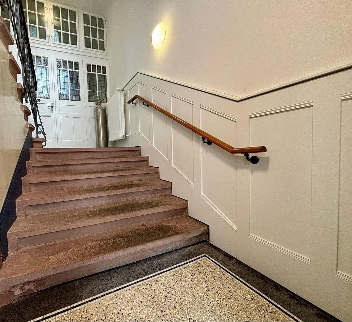 Predaj kancelárie 455 m², Mosbach, Bádensko-Wurttembersko Predaj kancelárie 455 m², Mosbach, Bádensko-Wurttembersko