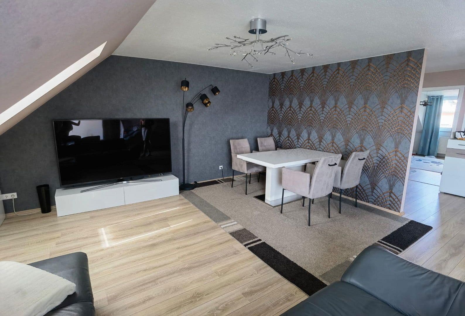 Predaj bytu 3-izbový 88 m², Nagold, Bádensko-Wurttembersko Predaj bytu 3-izbový 88 m², Nagold, Bádensko-Wurttembersko