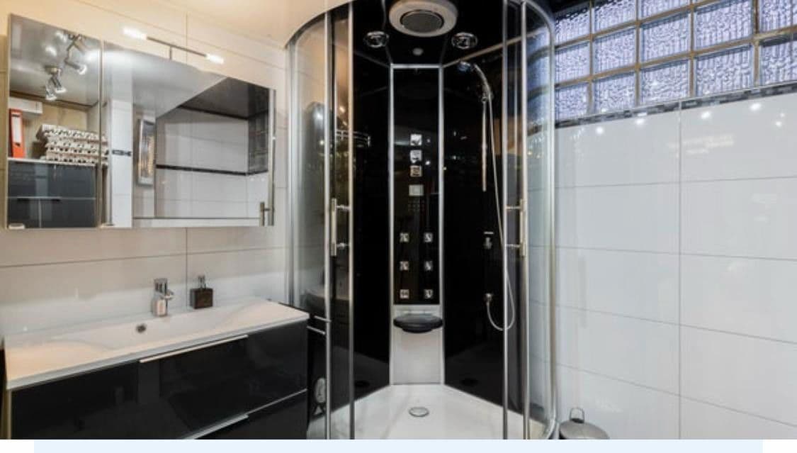 Prenájom bytu 4-izbový 140 m², Kaiserslautern, Porýnie-Falcko Prenájom bytu 4-izbový 140 m², Kaiserslautern, Porýnie-Falcko