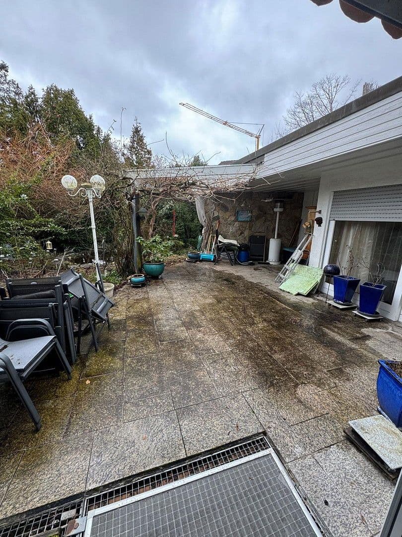 Prenájom bytu 4-izbový 140 m², Kaiserslautern, Porýnie-Falcko Prenájom bytu 4-izbový 140 m², Kaiserslautern, Porýnie-Falcko