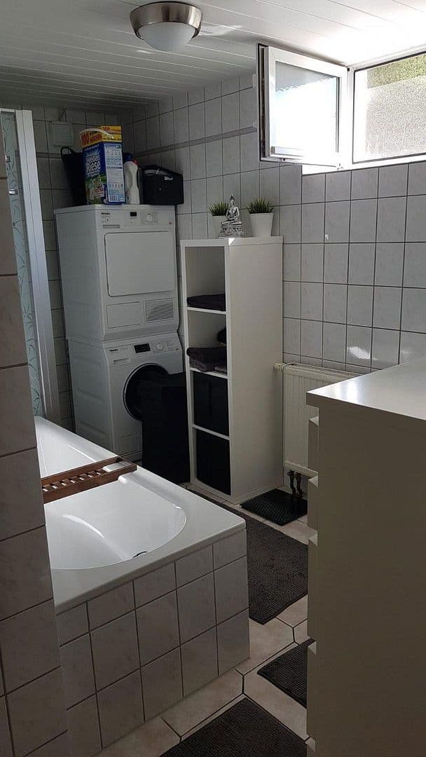 Predaj domu 297 m², pozemek 838 m², Blaustein, Bádensko-Wurttembersko Predaj domu 297 m², pozemek 838 m², Blaustein, Bádensko-Wurttembersko