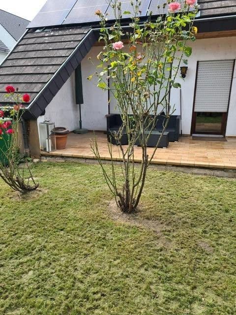 Prenájom bytu 3-izbový 100 m², Breisach am Rhein, Bádensko-Wurttembersko Prenájom bytu 3-izbový 100 m², Breisach am Rhein, Bádensko-Wurttembersko