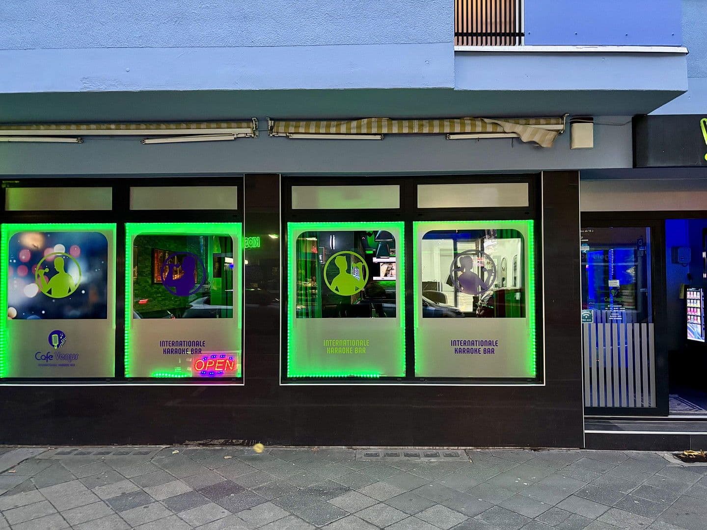 Prenájom nebytového priestoru 165 m², Mannheim, Bádensko-Wurttembersko Prenájom nebytového priestoru 165 m², Mannheim, Bádensko-Wurttembersko