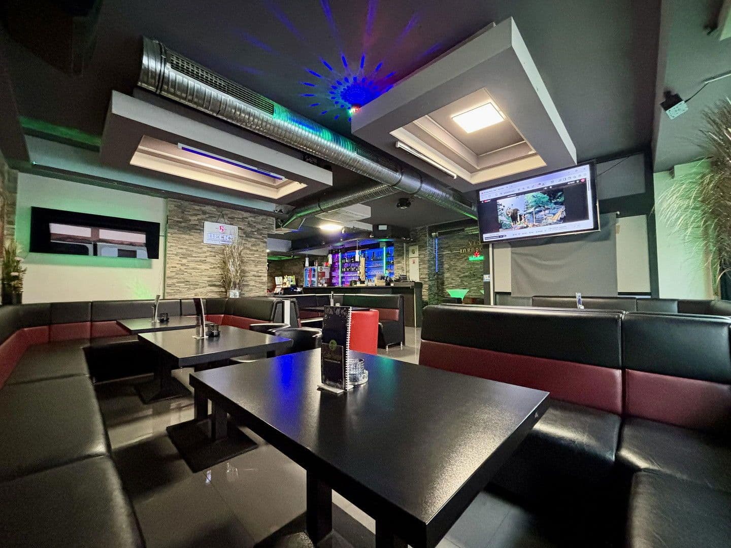 Prenájom nebytového priestoru 165 m², Mannheim, Bádensko-Wurttembersko Prenájom nebytového priestoru 165 m², Mannheim, Bádensko-Wurttembersko