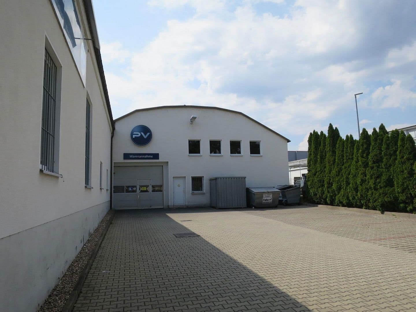 Prenájom nebytového priestoru 1.235 m², Dresden, Sasko Prenájom nebytového priestoru 1.235 m², Dresden, Sasko