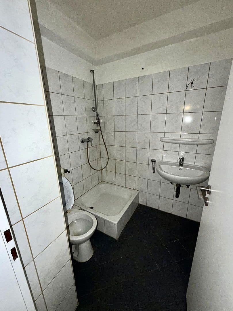 Prenájom bytu 2-izbový 45 m², Wuppertal, Severné Porýnie - Westfálsko Prenájom bytu 2-izbový 45 m², Wuppertal, Severné Porýnie - Westfálsko